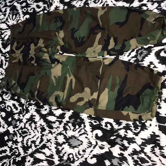 Camo army pants! - Picture 2 of 3